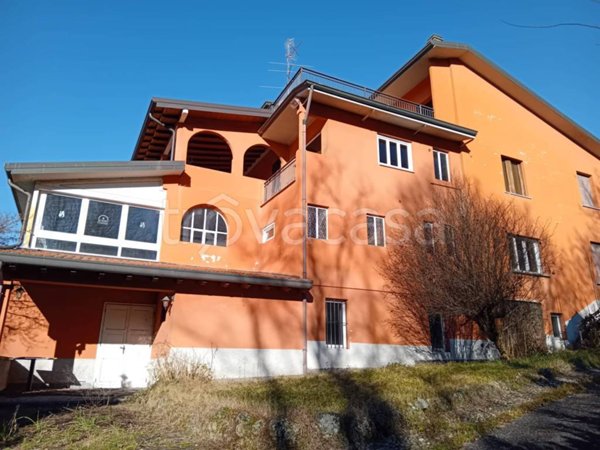 negozio in vendita a Capriate San Gervasio in zona Crespi d'Adda
