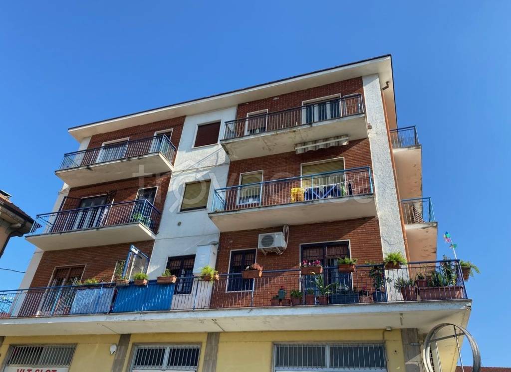 appartamento in vendita a Capriate San Gervasio in zona Capriate