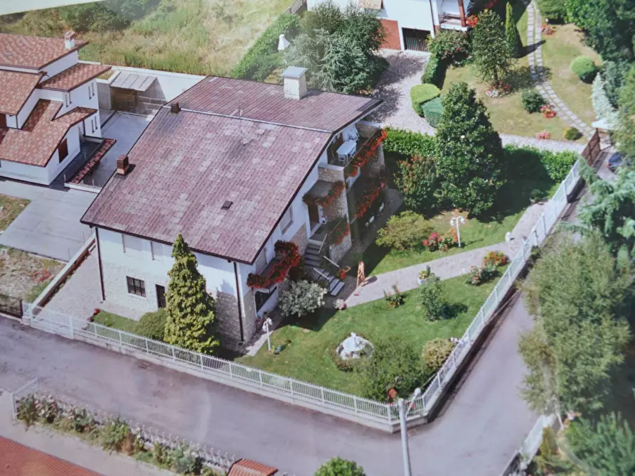 casa indipendente in vendita a Capriate San Gervasio