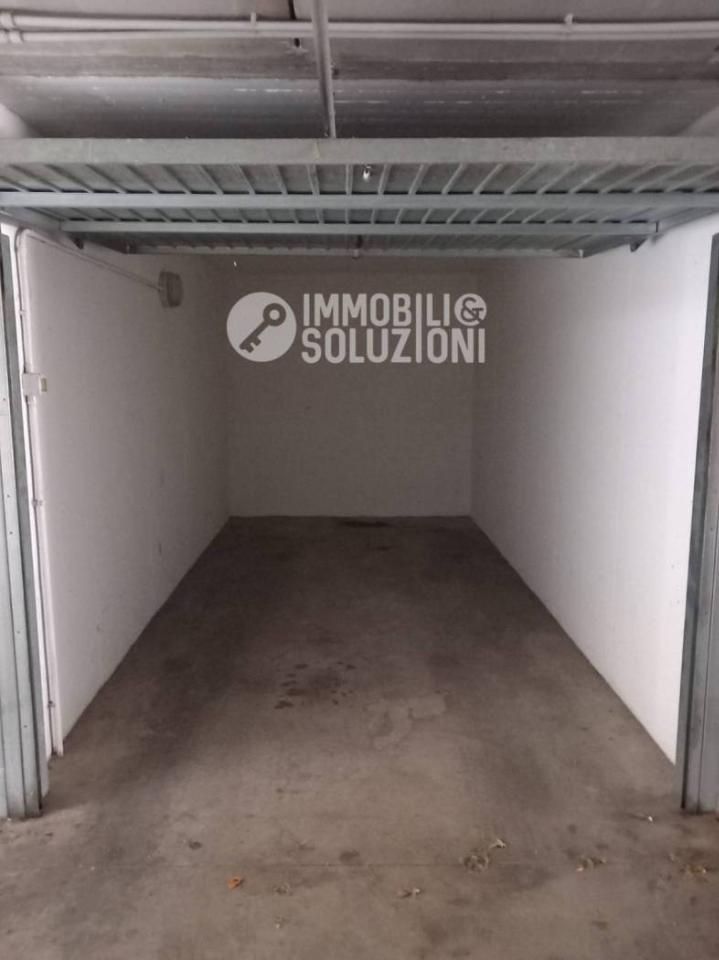 ufficio in vendita a Capriate San Gervasio