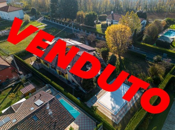 casa indipendente in vendita a Capriate San Gervasio