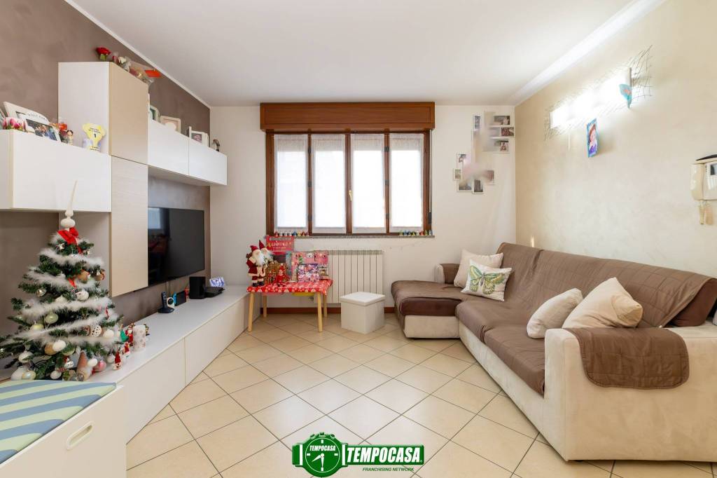 appartamento in vendita a Capriate San Gervasio