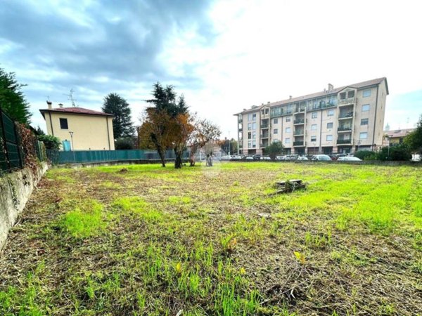 casa indipendente in vendita a Capriate San Gervasio in zona Capriate
