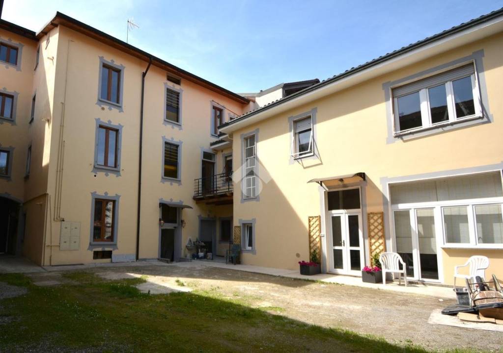 appartamento in vendita a Capriate San Gervasio