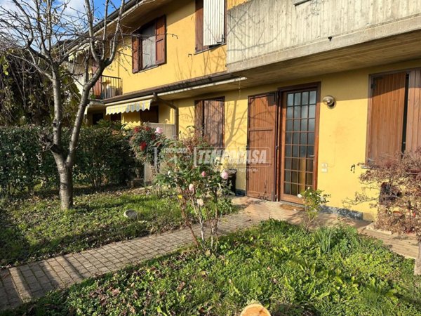appartamento in vendita a Capriate San Gervasio