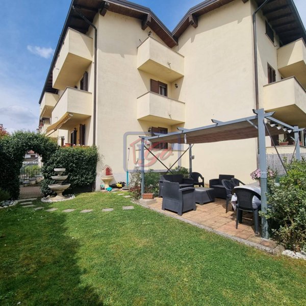 appartamento in vendita a Capriate San Gervasio