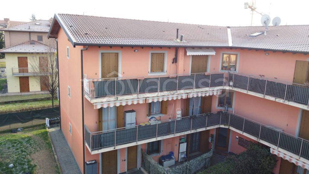 appartamento in vendita a Capriate San Gervasio