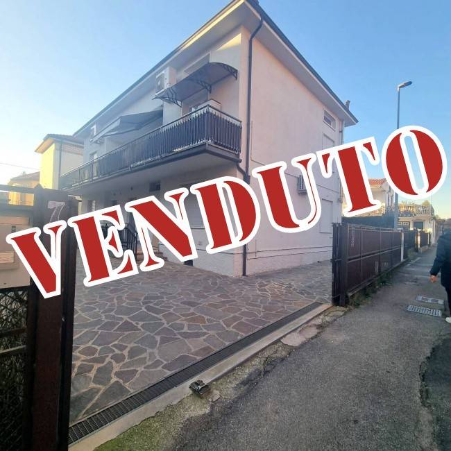 appartamento in vendita a Capriate San Gervasio
