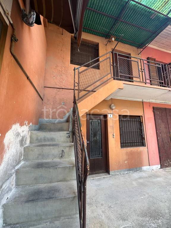 casa indipendente in vendita a Capriate San Gervasio