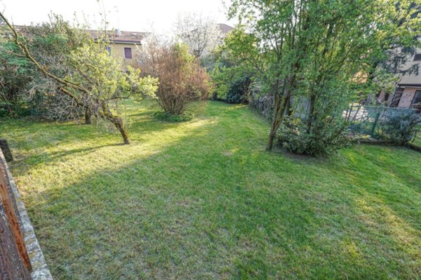 appartamento in vendita a Capriate San Gervasio