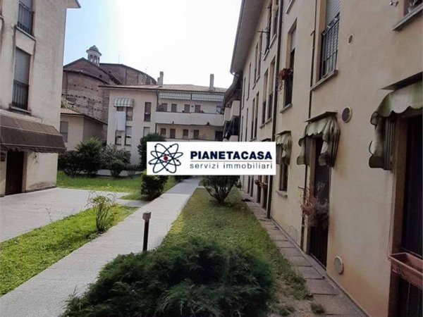 appartamento in vendita a Capriate San Gervasio in zona Capriate