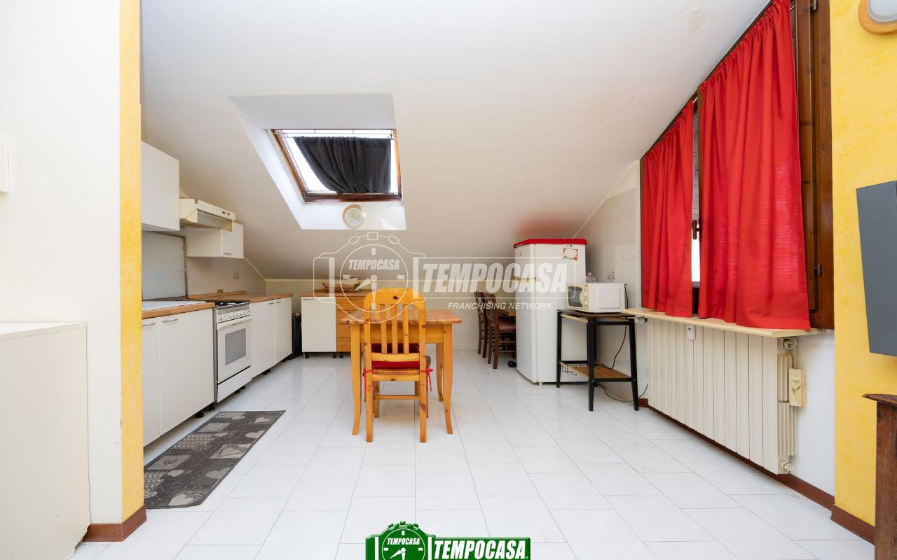 appartamento in vendita a Capriate San Gervasio