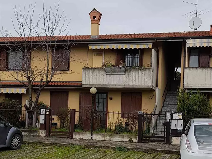 casa indipendente in vendita a Capriate San Gervasio