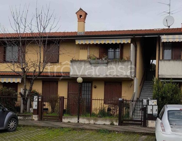casa indipendente in vendita a Capriate San Gervasio