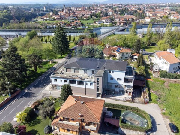 appartamento in vendita a Capriate San Gervasio in zona Crespi d'Adda