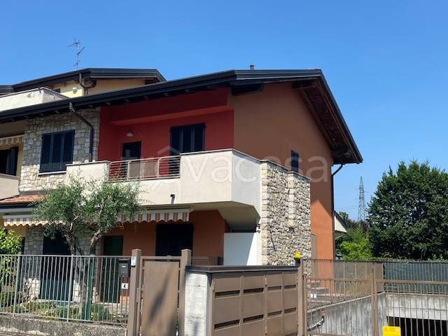 appartamento in vendita a Capriate San Gervasio in zona Capriate
