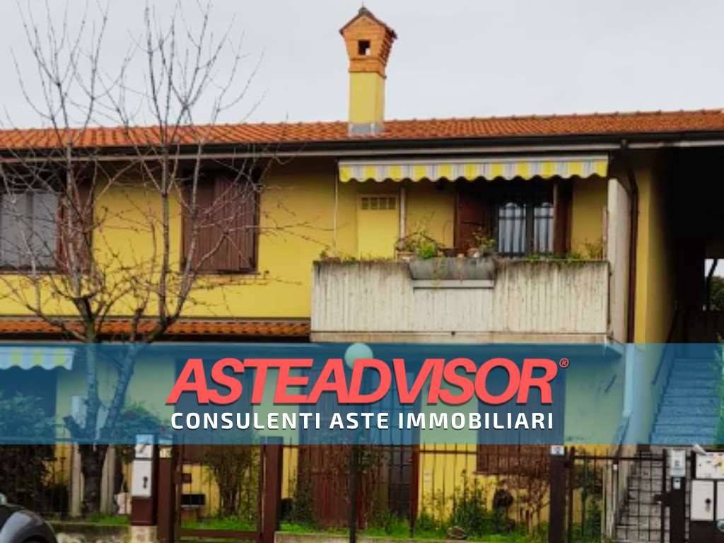 casa indipendente in vendita a Capriate San Gervasio