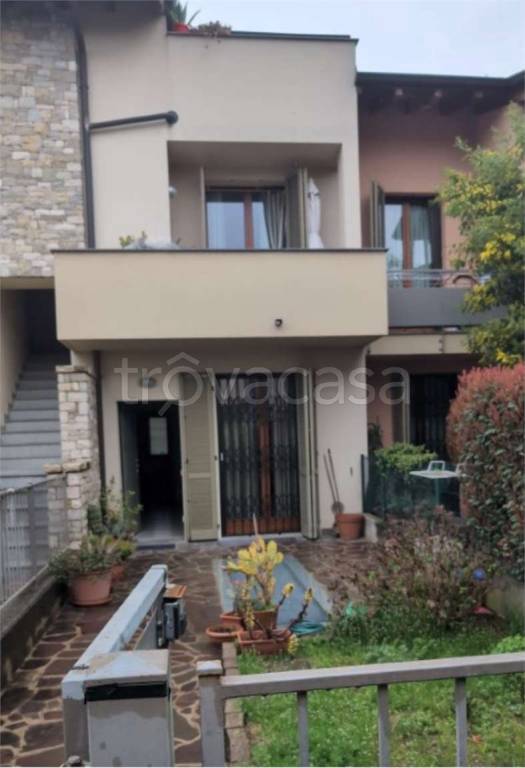 appartamento in vendita a Capriate San Gervasio