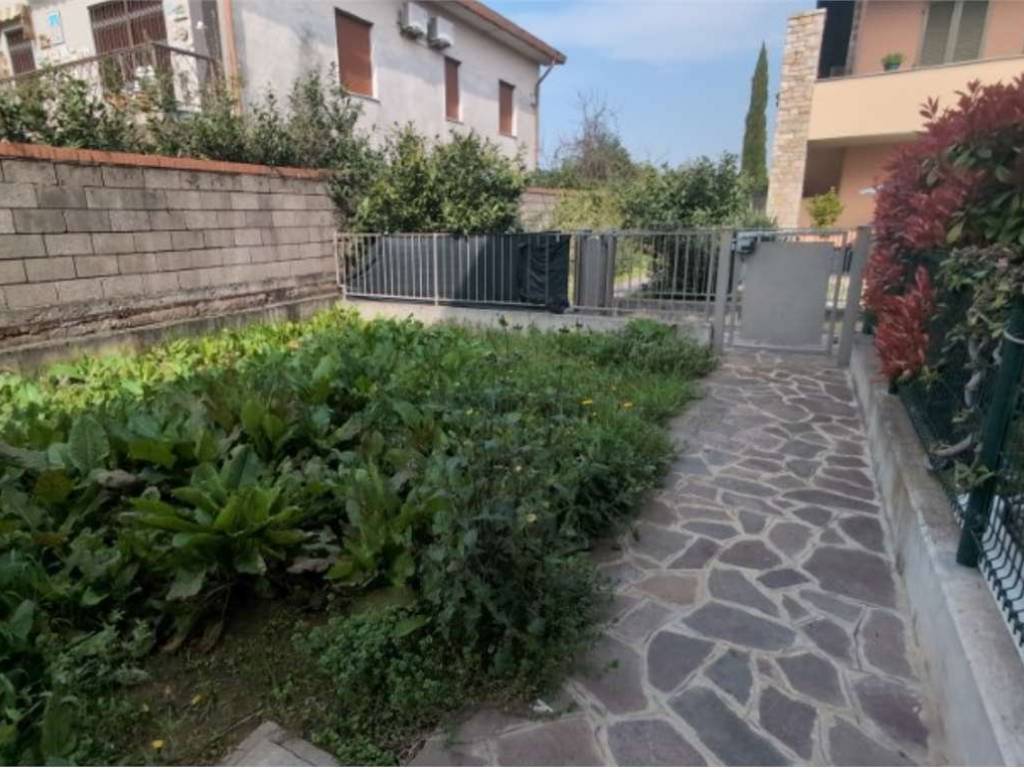 appartamento in vendita a Capriate San Gervasio