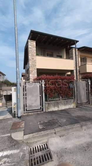 appartamento in vendita a Capriate San Gervasio