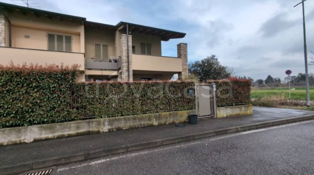 appartamento in vendita a Capriate San Gervasio