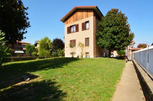 casa indipendente in vendita a Capriate San Gervasio