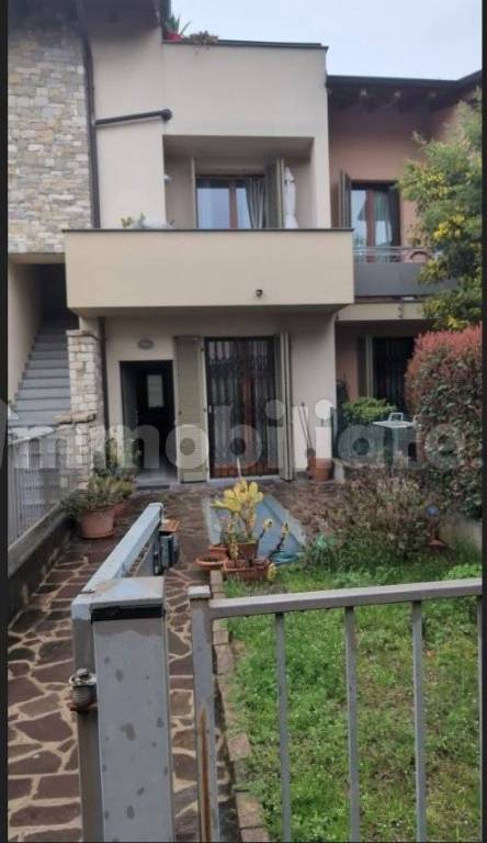 appartamento in vendita a Capriate San Gervasio