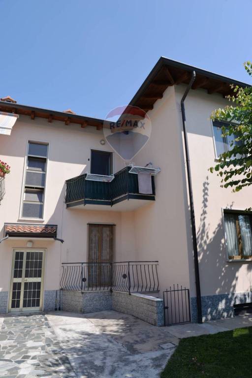 appartamento in vendita a Capriate San Gervasio in zona Capriate