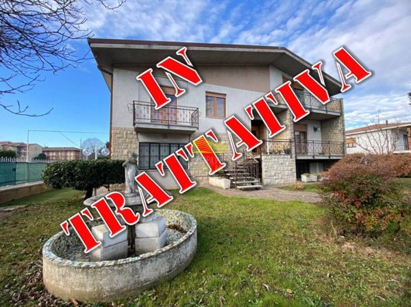 casa indipendente in vendita a Capriate San Gervasio