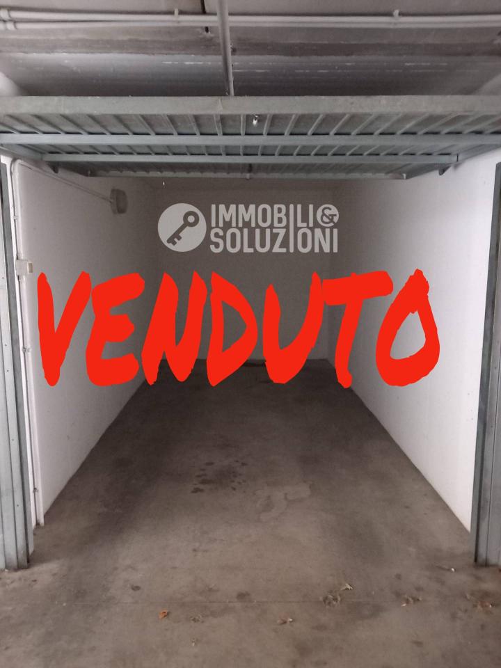 ufficio in vendita a Capriate San Gervasio