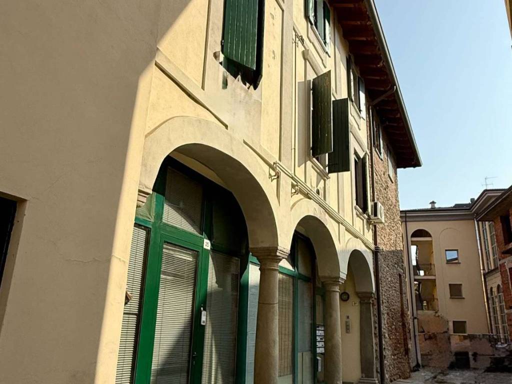 appartamento in vendita a Capriate San Gervasio