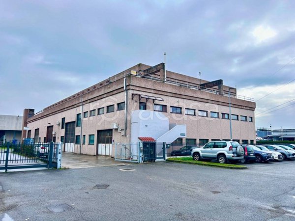 ufficio in vendita a Capriate San Gervasio