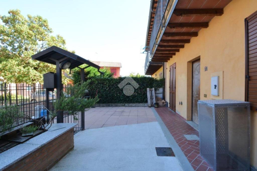 appartamento in vendita a Capriate San Gervasio in zona Capriate