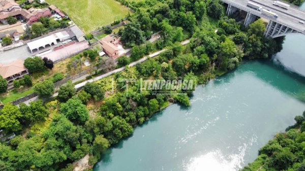 ufficio in vendita a Capriate San Gervasio