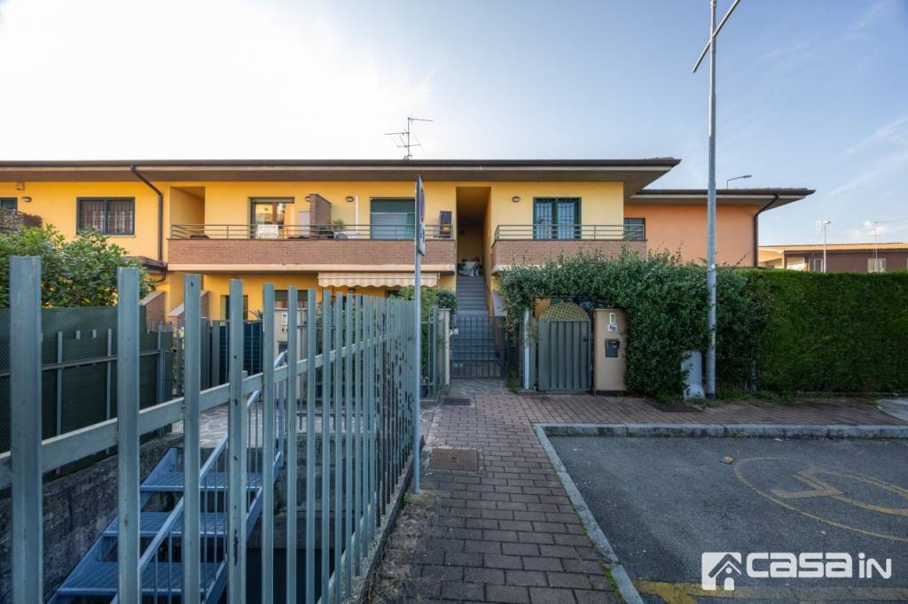 appartamento in vendita a Capriate San Gervasio
