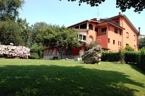 casale in vendita a Capriate San Gervasio