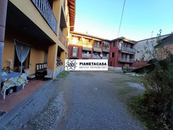 appartamento in vendita a Capriate San Gervasio in zona Capriate