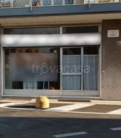 negozio in vendita a Capriate San Gervasio