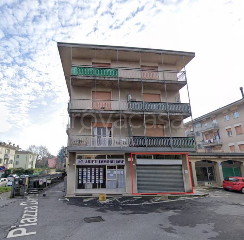 negozio in vendita a Capriate San Gervasio