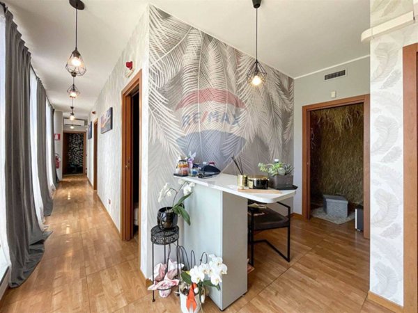 locale commerciale in vendita a Capriate San Gervasio