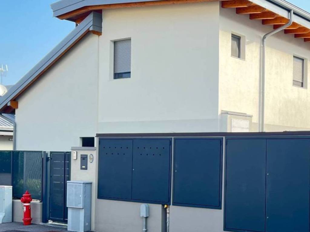 appartamento in vendita a Capriate San Gervasio