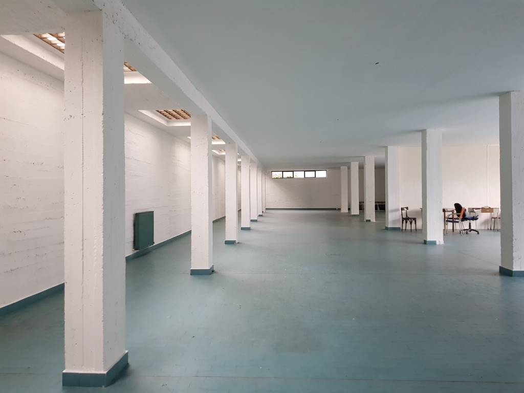 locale commerciale in vendita a Capriate San Gervasio