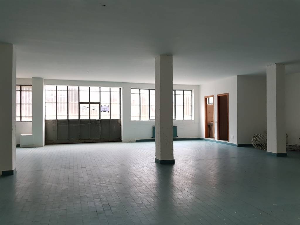 ufficio in vendita a Capriate San Gervasio