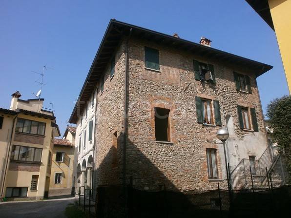 appartamento in vendita a Capriate San Gervasio