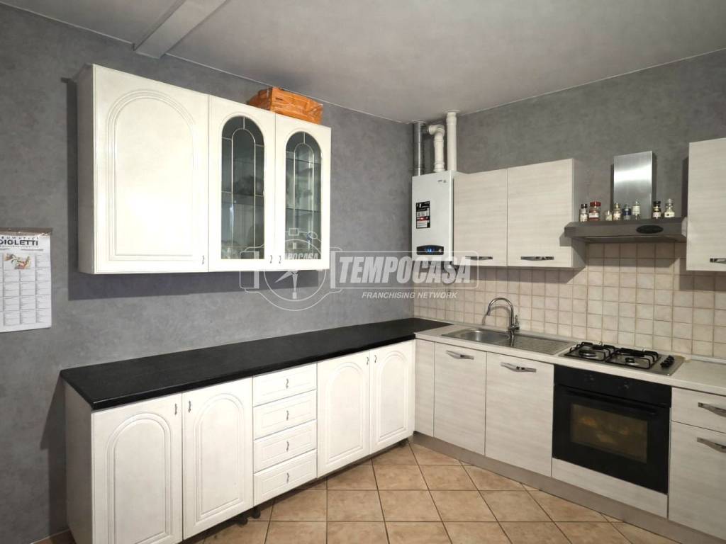 appartamento in vendita a Capriate San Gervasio