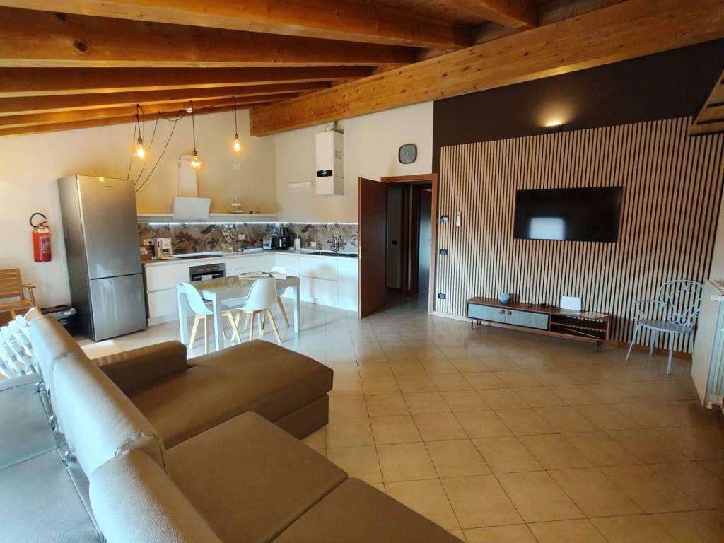 appartamento in vendita a Capriate San Gervasio in zona Capriate