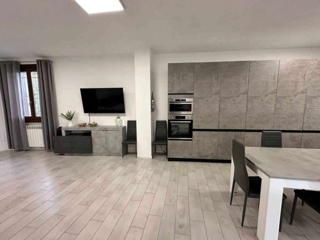 casa indipendente in vendita a Capriate San Gervasio
