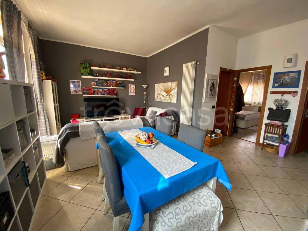 appartamento in vendita a Capriate San Gervasio in zona Capriate