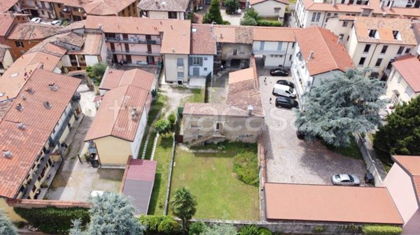 casa indipendente in vendita a Capriate San Gervasio in zona Capriate