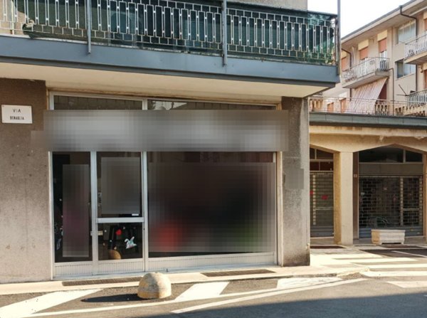 negozio in vendita a Capriate San Gervasio